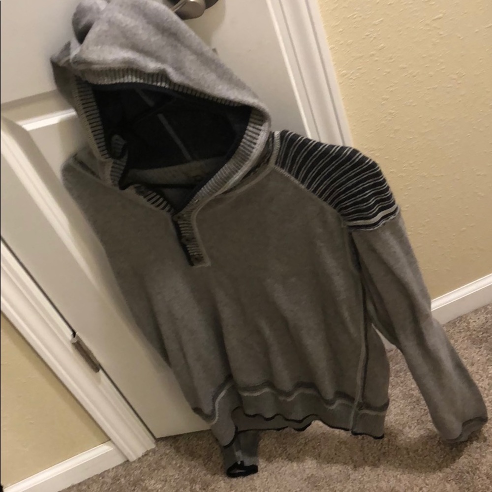 BKE sweater